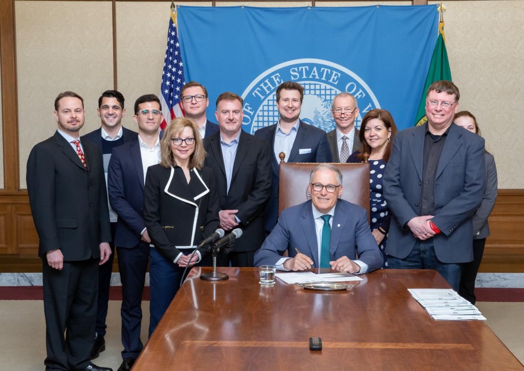 Washington State signs bill recognizing blockchain technology into law