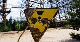 As Bitcoin dominance doubles, analyst says altcoin charts are like “radioactive decay”