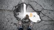 Bitcoin may be mirroring bearish 2014 fractal; are further losses imminent?