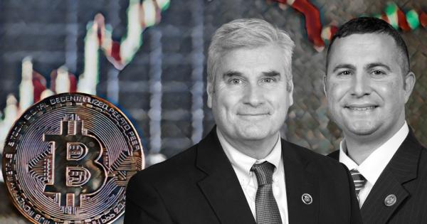 US legislators ask SEC to approve a Bitcoin spot ETF
