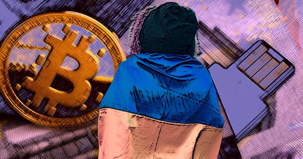Ukrainian refugees escape with life savings in Bitcoin on pen drive