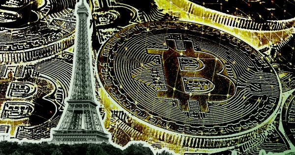 French central banker says the G7 plans to discuss crypto regulations