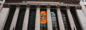 Crypto Flirts With Stock Market: Robinhood Prepares to Go Public, Coinbase CEO Hints Toward Possible IPO