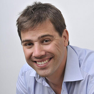 Yoni Assia photo