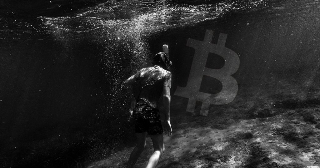 Bitcoin plummets to key support as analysts eye potential further downside