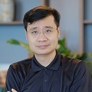 Long Vuong photo
