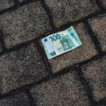 white and black 10 off card