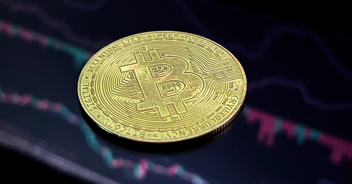 On-chain data shows people are hodling Bitcoin despite price slump thumbnail