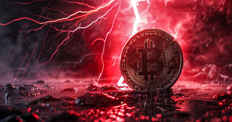 Crypto liquidations reach $313 million as Bitcoin flash crashes to $92.7k